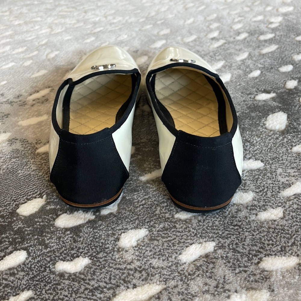 CHANEL White and Black Loafers - Picture 3 of 6